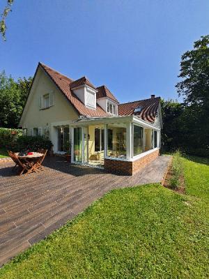 Veranda Aluminium Blanc Toiture plate et soubassement en briques en Essonne (91)